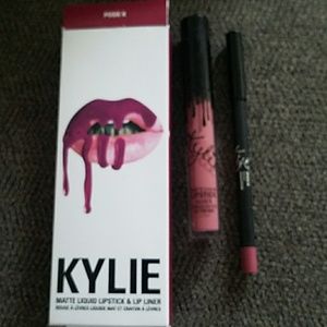 Kylie matte liquid lipstick
